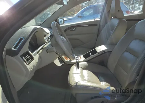 2009 Volvo V70 3.2 из США, поврежденный, VIN YV1BW982991099744